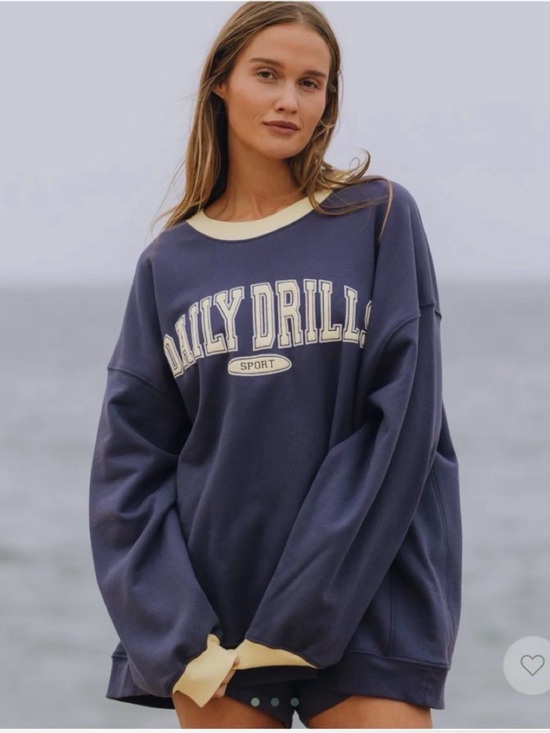 Daily Drills Tops - Daily Drills M/L oversized sports crewneck in navy and lemonade